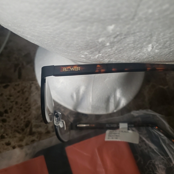 Flowers By Drew Barrymore Matte Black And Tortoise Readers +2.50 Eyeglasses - Picture 5 of 7